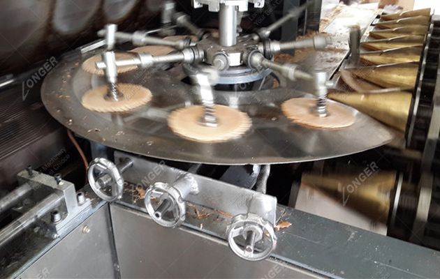 Автоматическая вафельных конус призводственная линия  Модель В (вафельные конусы пределах 185 мм в длину)